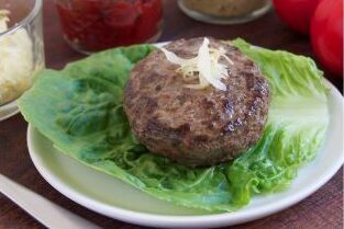 Pasture-raised and grass-fed meat with natural flavor and quality